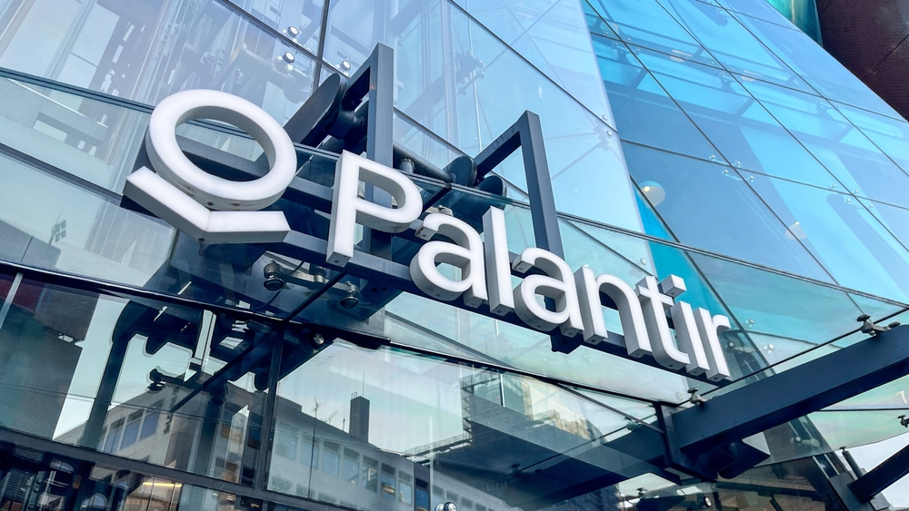 Palantir zündet Wachstumsturbo: KI-Boom treibt Rekordquartal
