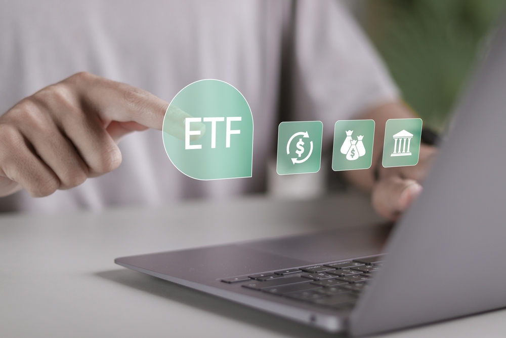 Jeden Monat passives Börsen-Gehalt? So funktionieren Equity Premium Income ETFs