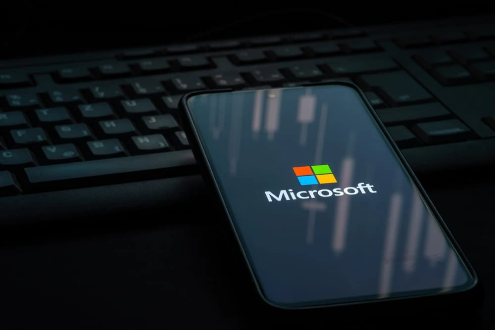 Microsoft über Erwartungen: Hohe KI-Investitionen schrecken Anleger ab