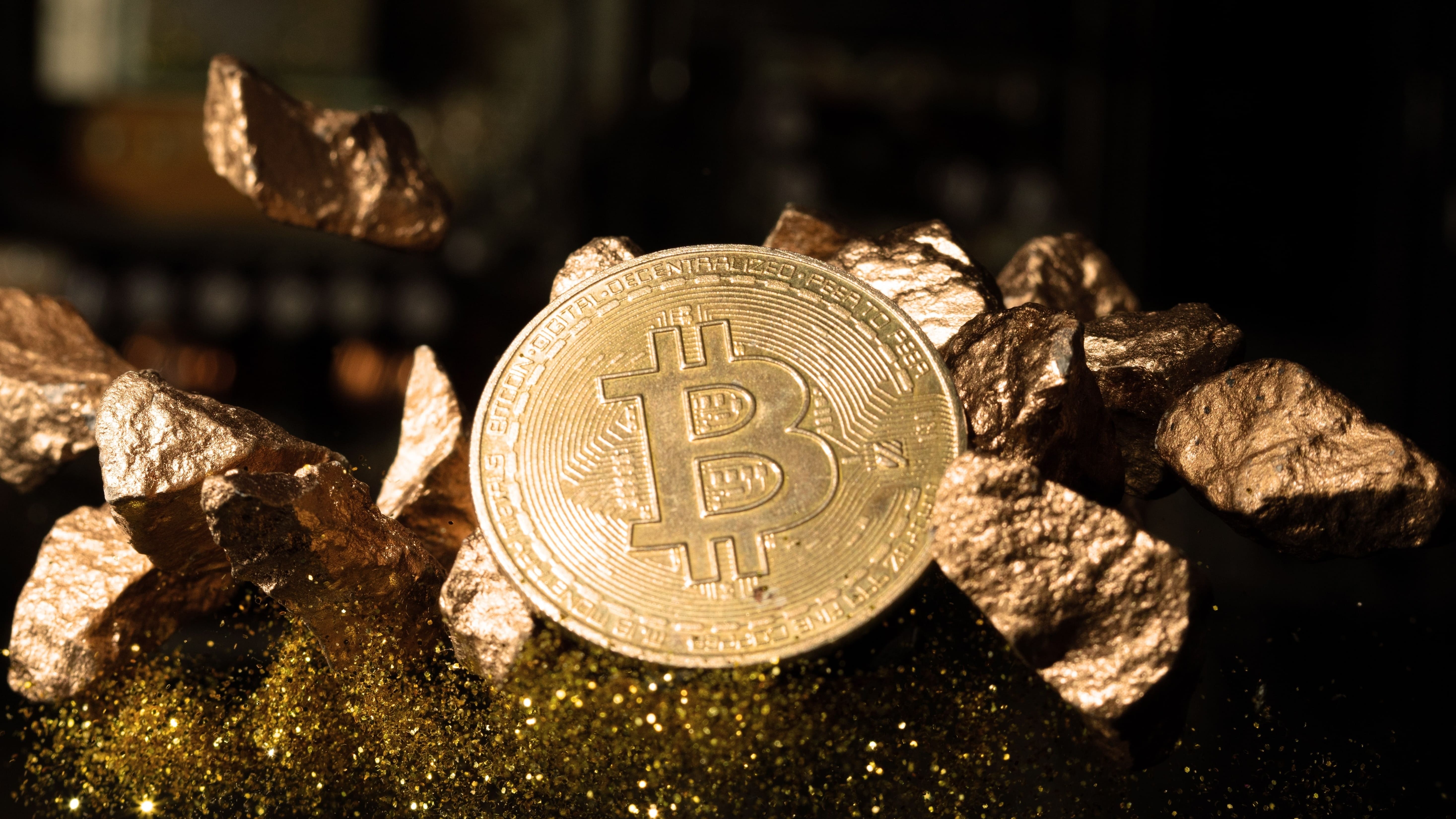 „Bitcoin nicht mehr Haupt-Fokus": BTC-Miner HUT 8 und Riot taumeln nach Earnings