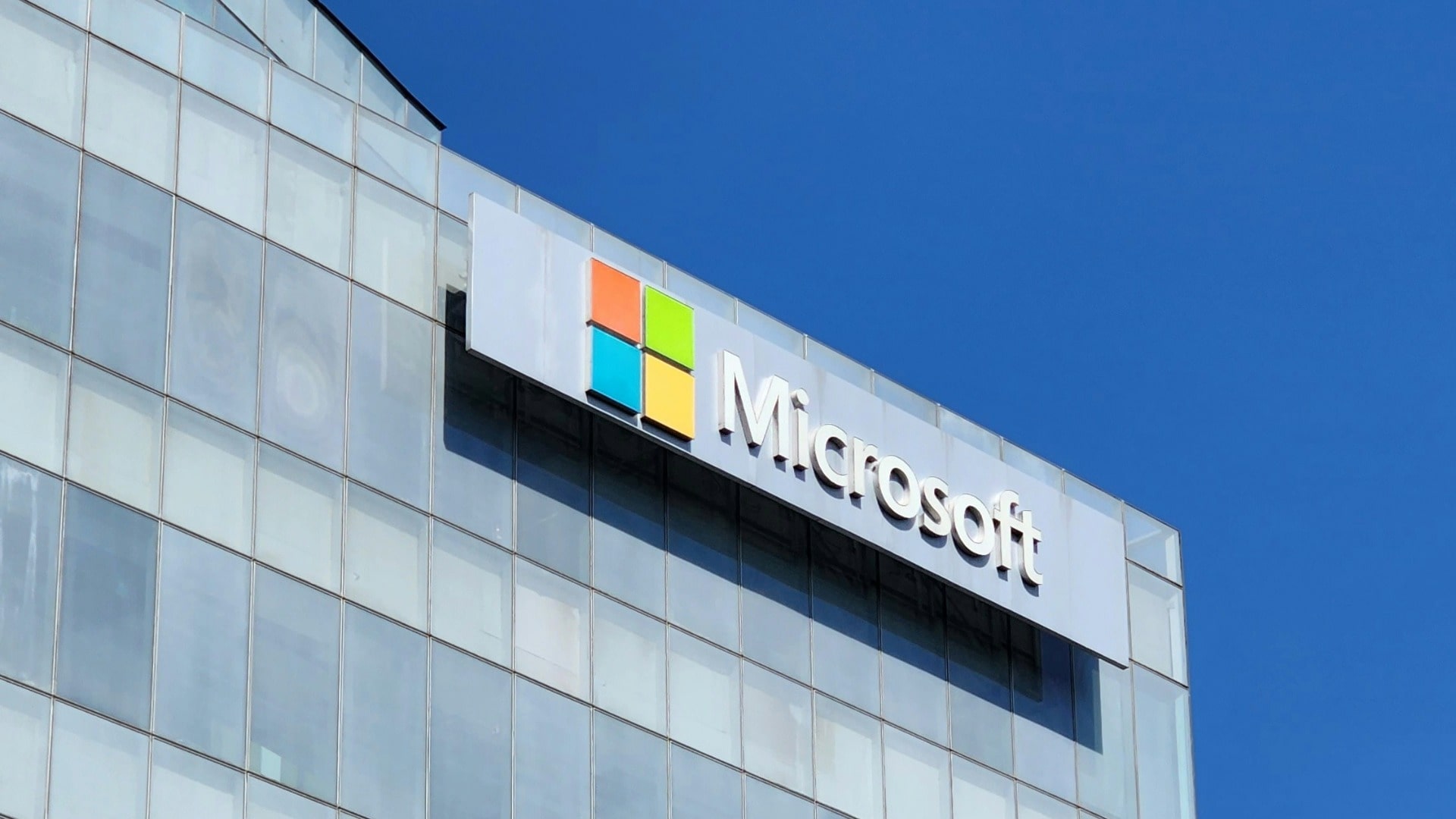 Microsoft übertrifft Erwartungen – Cloud und KI befeuern Rekordquartal