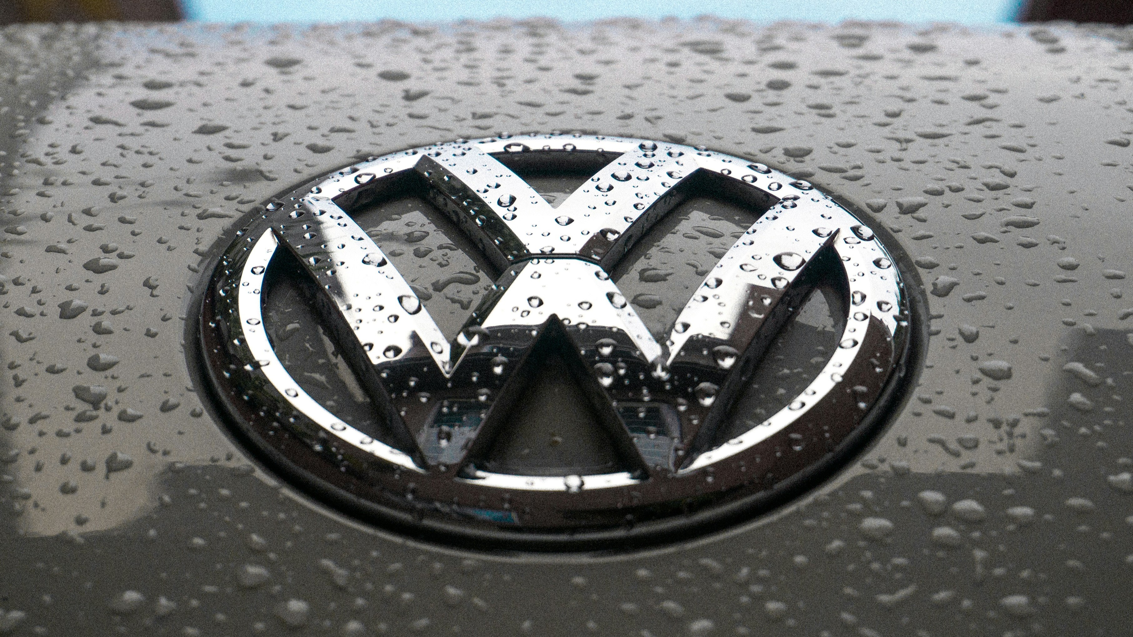 Volkswagen-Aktie taumelt: Gewinn und Umsatz brechen ein