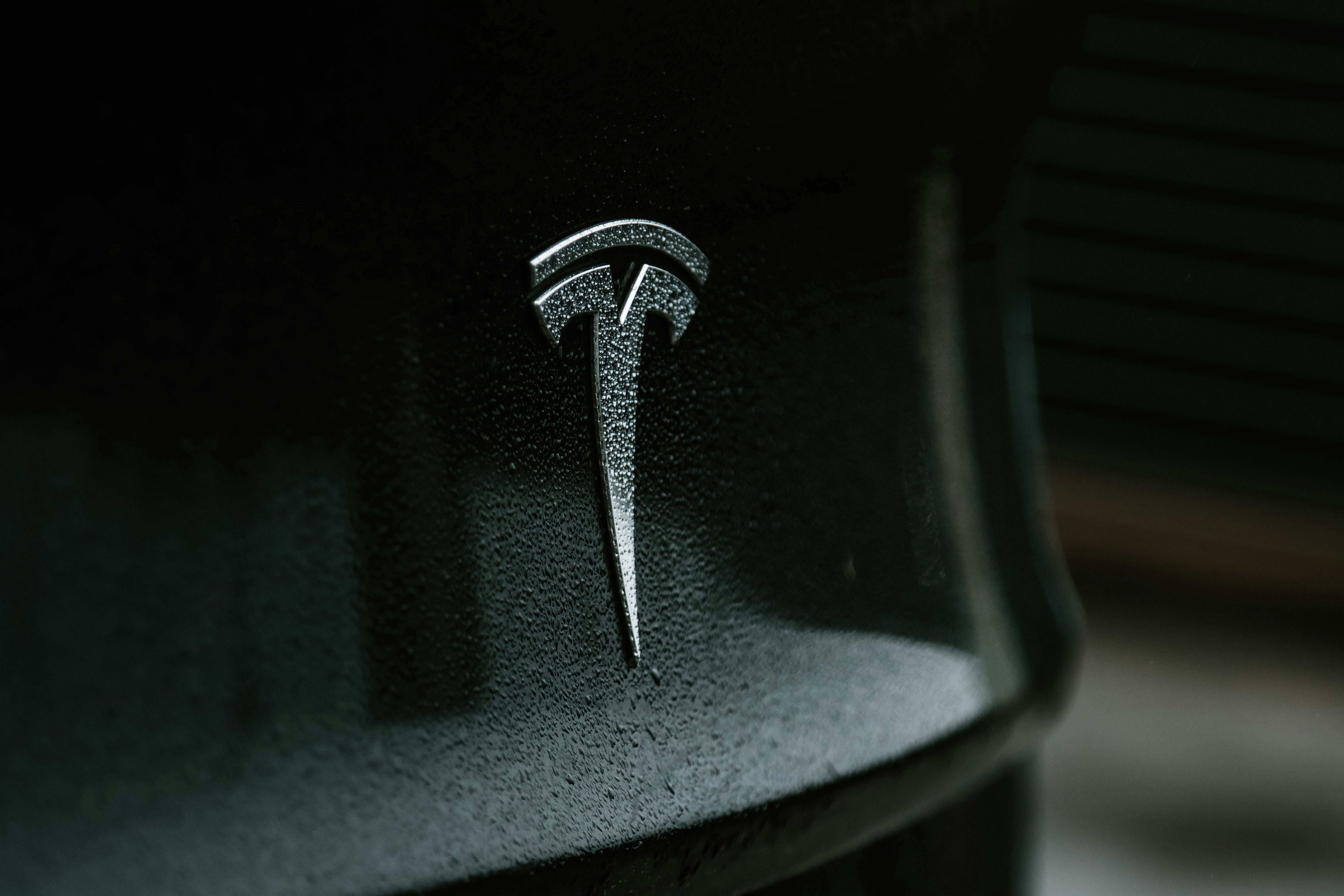 Albtraum-Quartal für Tesla: Auslieferungen, Umsatz und Gewinn crashen
