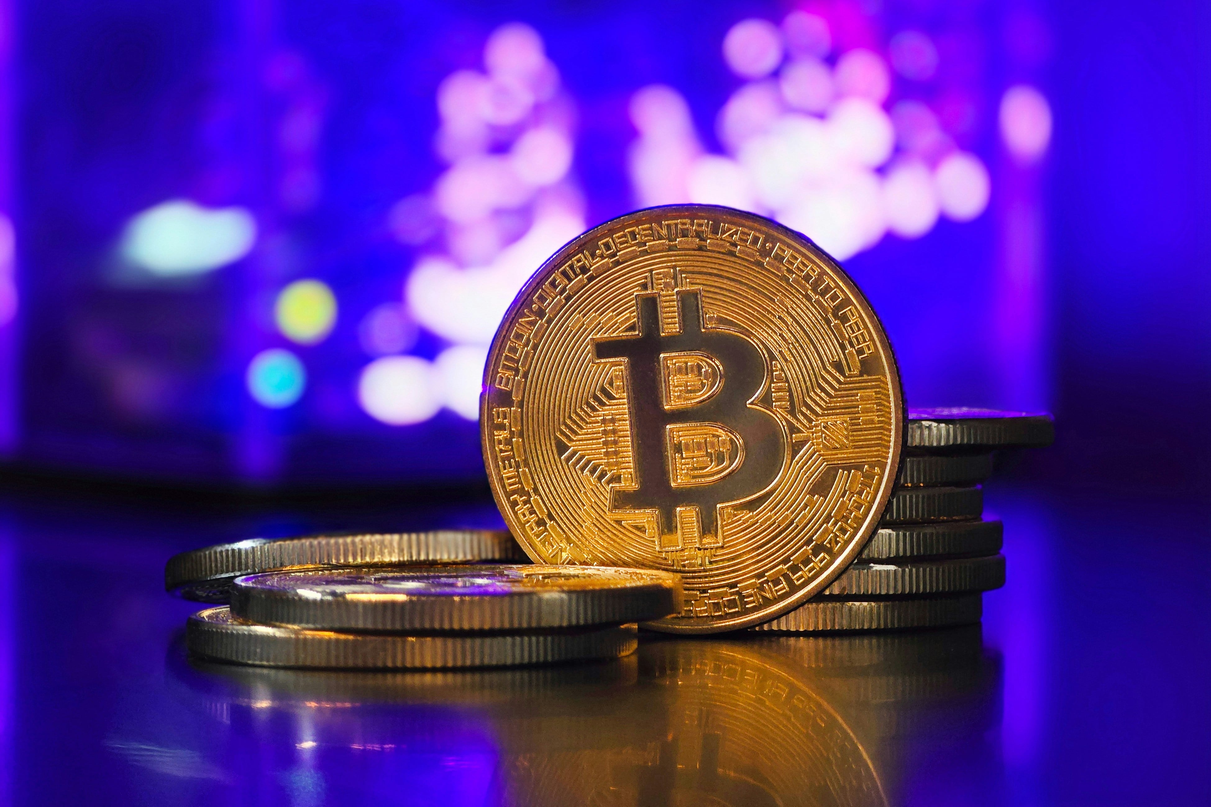 Bitcoin Mining: Was ist es, wie geht es – und lohnt es sich?