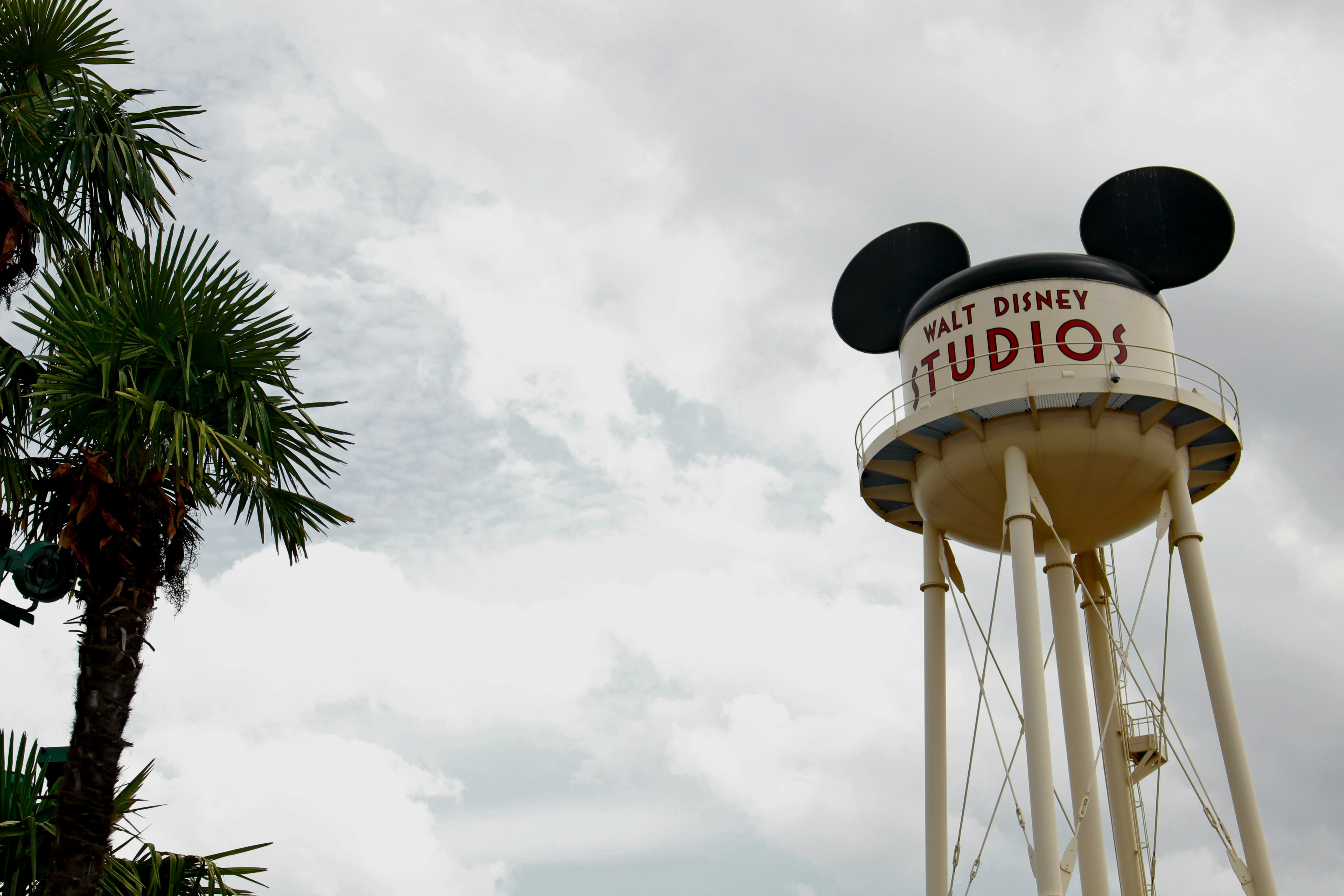 Quartalszahlen: Gewinnsprung bei Disney, Verlust bei Warner