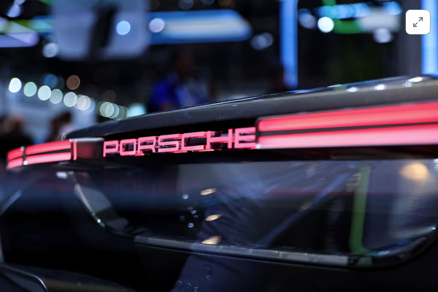Porsche unter Strom! Sportwagen-Gigant kauft Vartas Batteriegeschäft