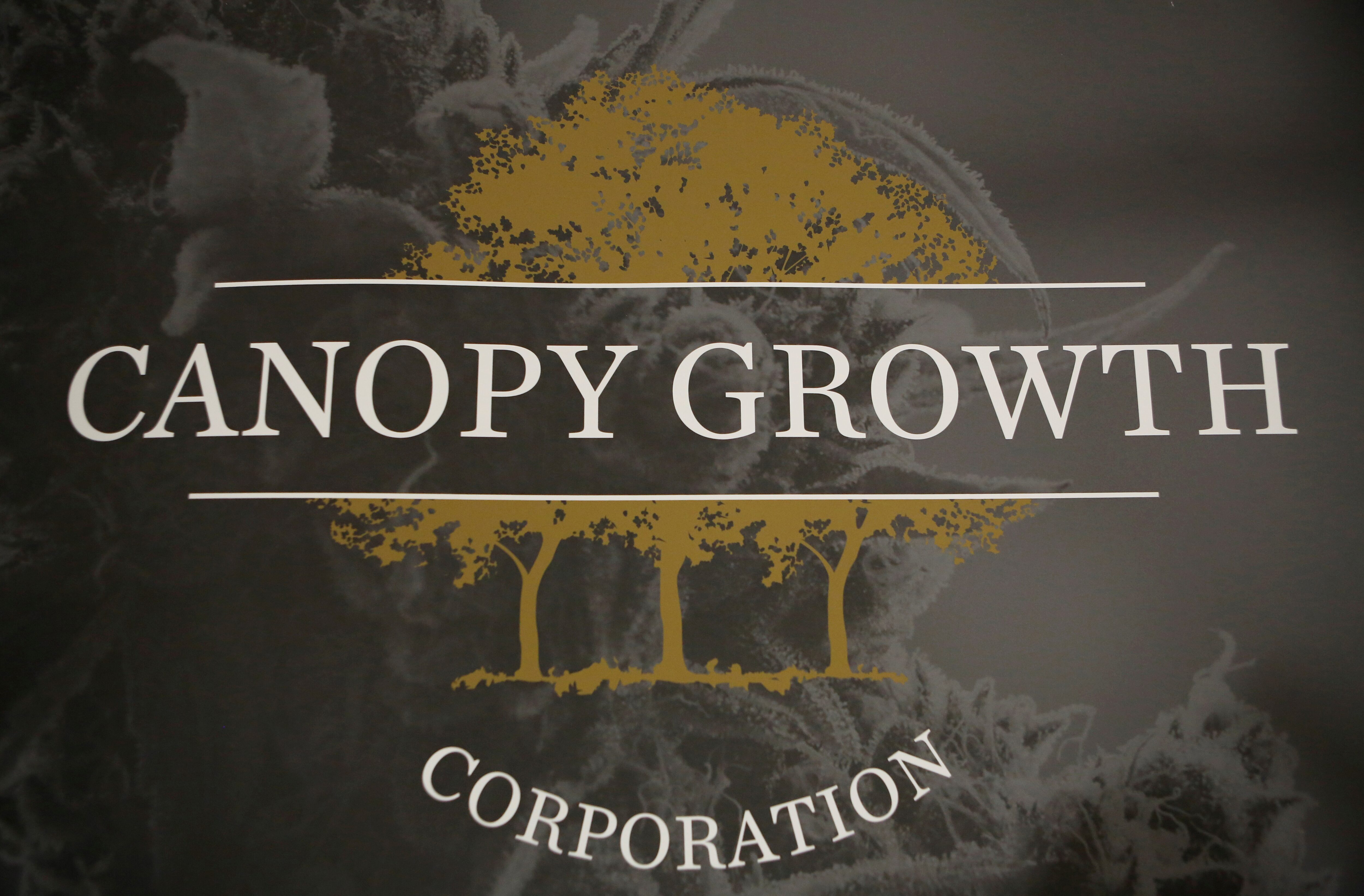Cannabis-Earnings: Philip Morris stagniert, Canopy Growth reduziert Verluste