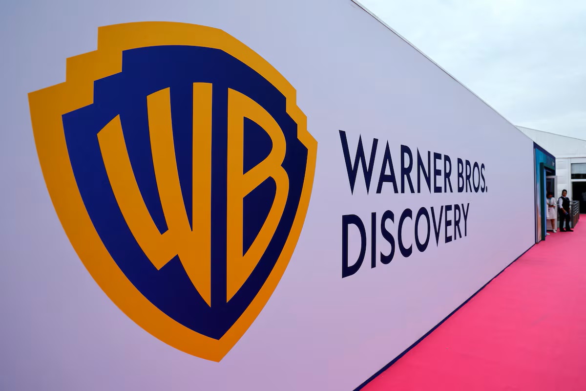 Warner Bros.: Streaming-Bundle, NBA-Verlust und Gaming-Innovationen – Aktie jetzt kaufenswert?