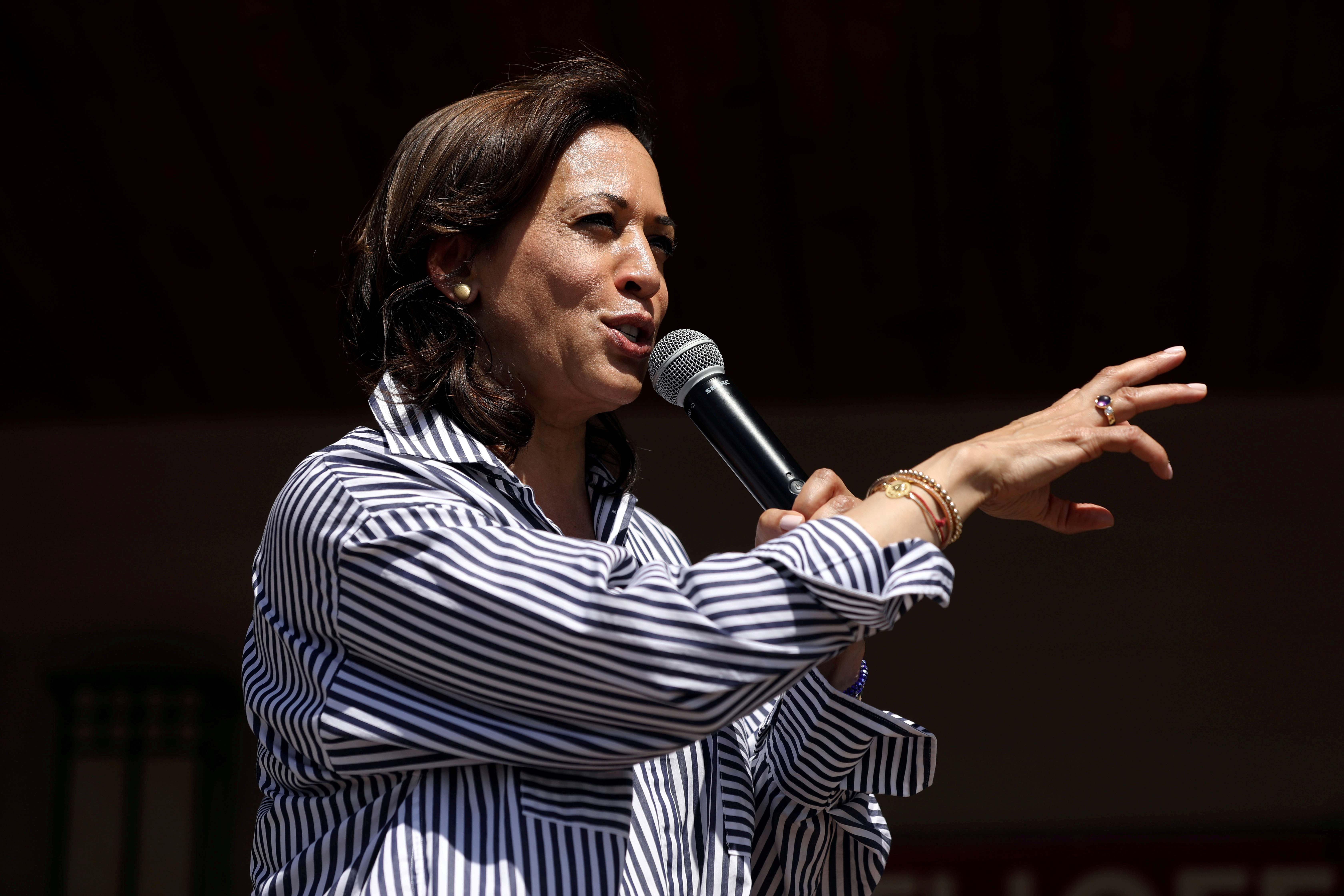 „Habe selbst gekifft“: Wird Kamala Harris die Cannabis-Präsidentin?