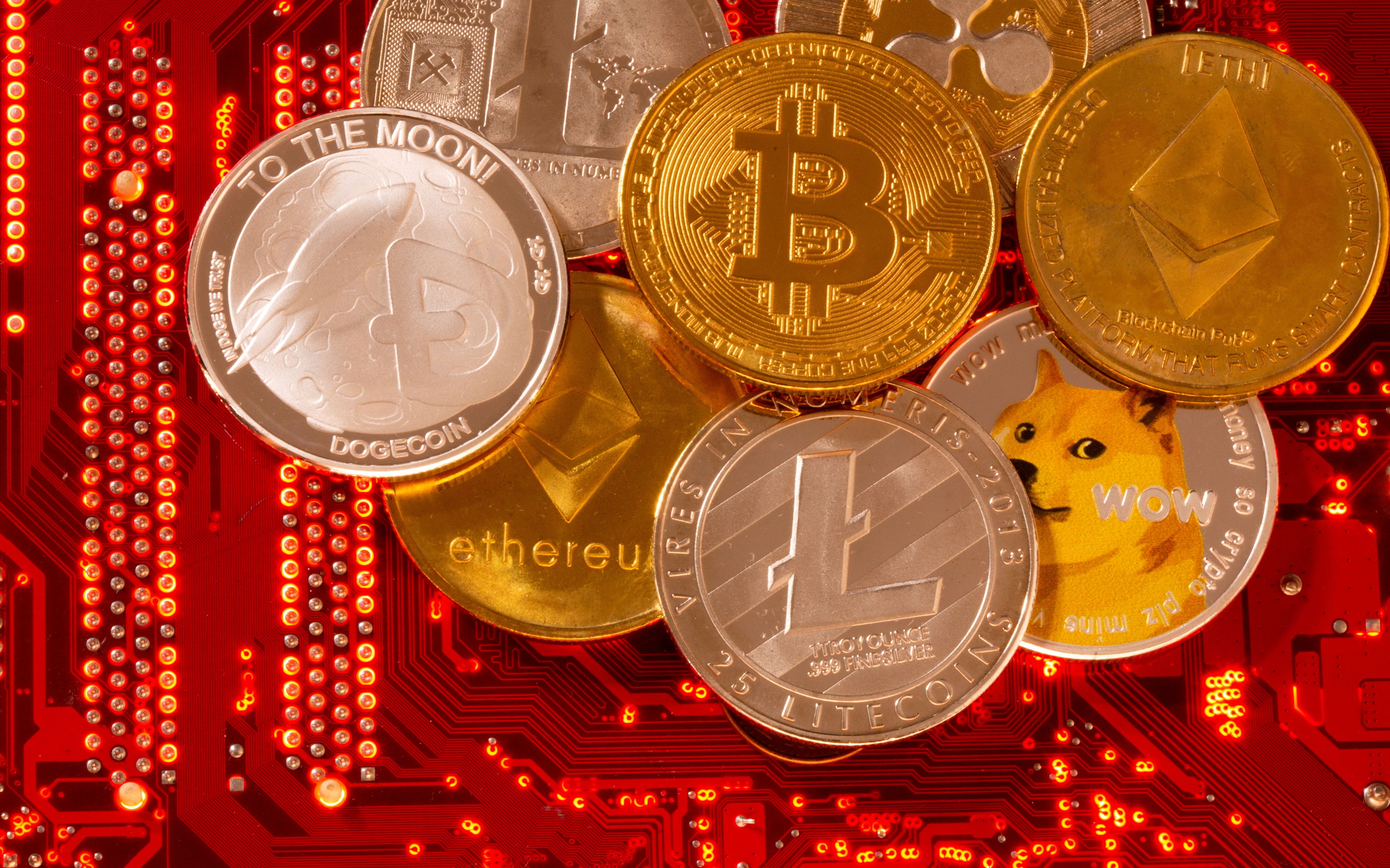 Zinsen, Meme Coins, Sommerloch: Warum Altcoins gerade dumpen