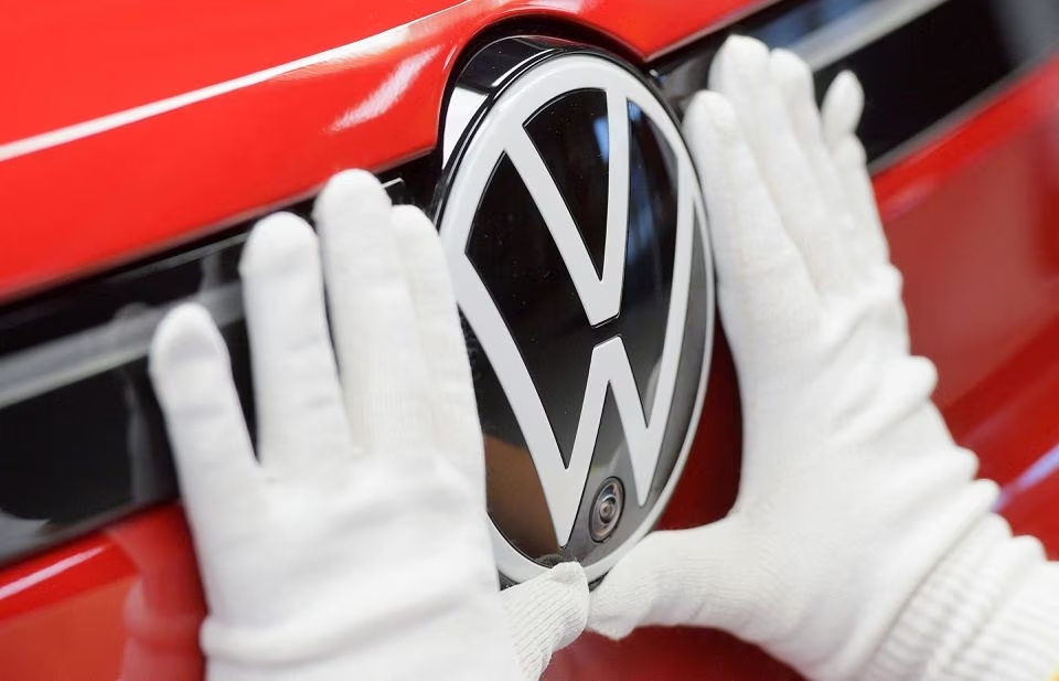Kosteneinsparungen: VW will bis zu 4000 Stellen abbauen