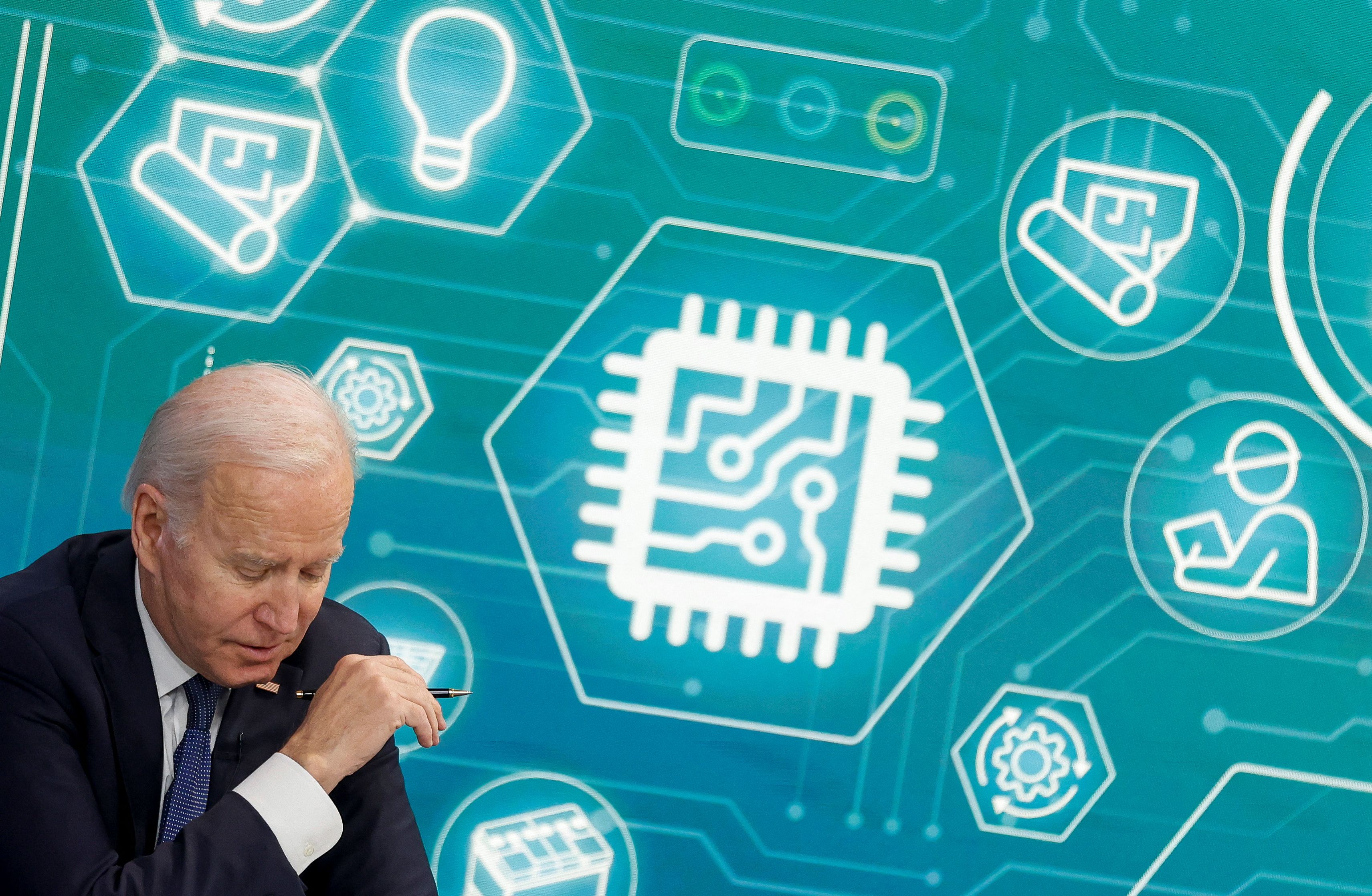 FUD? Biden-Regierung rechnet mit Bitcoin und Co ab