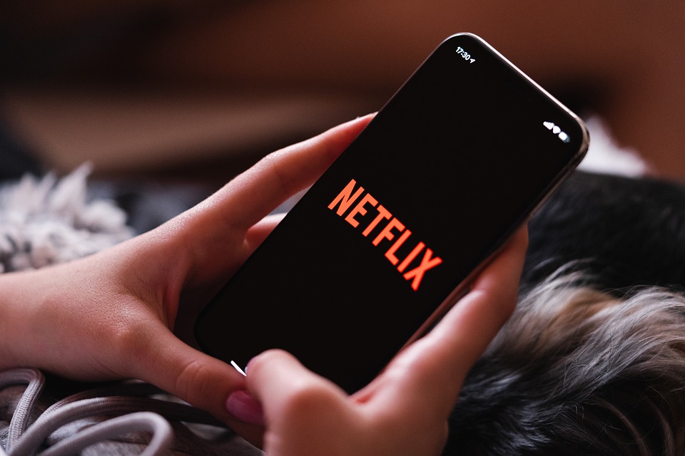 Netflix gewinnt „Streaming-Kriege“ und lässt Serien-Bombe platzen