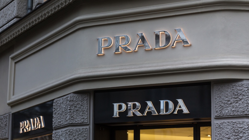 Modegeschäfte: Prada übernimmt Versace